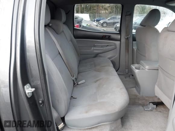 ✅ 2009 Toyota Tacoma • VIN: 3TMMU52N39M008065 • Lot: 43763797. Listed on IAAI with 229,590 mi. Free auction sales archive from the USA and detailed vehicle history report at DreamBid. Image 19.