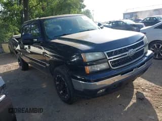 ✅ 2006 Chevrolet Silverado 1500 LT1 • VIN: 2GCEK13T961224456 • Лот: 42579052. Опубликован ранее на IAAI с пробегом 230 000 миль. Бесплатный доступ к архиву аукционных продаж из США и подробный отчёт об истории автомобиля на DreamBid. Изображение 1.