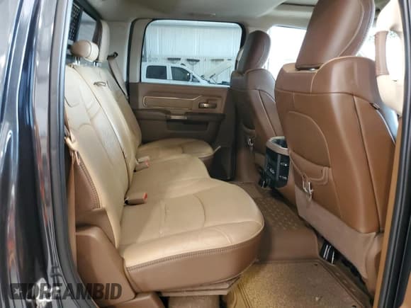 ✅ 2020 Ram 2500 Longhorn • VIN: 3C6UR5GL8LG283453 • Лот: 69774625. Опубликован ранее на Copart с пробегом 47 739 миль. Бесплатный доступ к архиву аукционных продаж из США и подробный отчёт об истории автомобиля на DreamBid. Изображение 10.