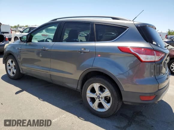 ✅ 2014 Ford Escape SE • VIN: 1FMCU0GX0EUD38384 • Lot: 63342715. Wystawiony na Copart z przebiegiem 121 319 mil. Bezpłatny archiwum sprzedaży aukcyjnych z USA i szczegółowy raport historii pojazdu na DreamBid. Zdjęcie 2.