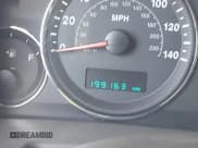 ✅ 2006 Jeep Commander • VIN: 1J8HG48K36C342666 • Lot: 41908526. Wystawiony na IAAI z przebiegiem 199 163 mil. Bezpłatny archiwum sprzedaży aukcyjnych z USA i szczegółowy raport historii pojazdu na DreamBid. Zdjęcie 16.