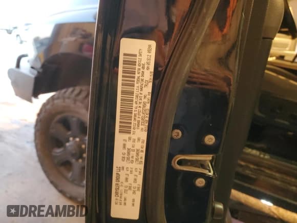 ✅ 2014 Ram 2500 SLT • VIN: 3C6UR5DLXEG270503 • Lot: 83598754. Listed on Copart with 202,892 mi. Free auction sales archive from the USA and detailed vehicle history report at DreamBid. Image 12.