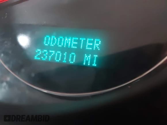 ✅ 2014 Chevrolet Tahoe Commercial • VIN: 1GNLC2E0XER104529 • Lot: 43217631. Wystawiony na IAAI z przebiegiem 237 010 mil. Bezpłatny archiwum sprzedaży aukcyjnych z USA i szczegółowy raport historii pojazdu na DreamBid. Zdjęcie 15.