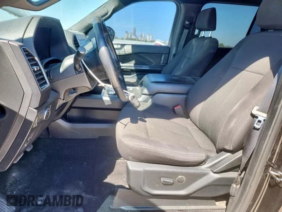 ✅ 2019 Ford Expedition XL • VIN: 1FMJU1FT4KEA03081 • Lot: 86076395. Listed on Copart with 151,703 mi. Free auction sales archive from the USA and detailed vehicle history report at DreamBid. Image 7.