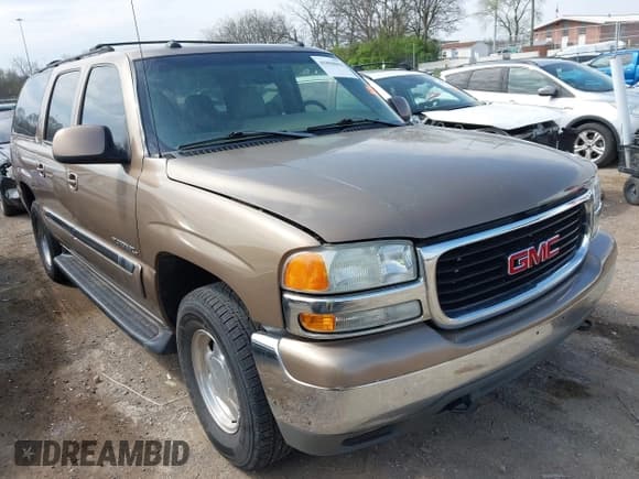 ✅ 2003 GMC Yukon XL SLE • VIN: 1GKFK16Z23J251461 • Lot: 41898004. Wystawiony na IAAI z przebiegiem 221 619 mil. Bezpłatny archiwum sprzedaży aukcyjnych z USA i szczegółowy raport historii pojazdu na DreamBid. Zdjęcie 1.