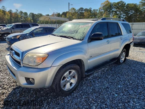 ✅ 2008 Toyota 4Runner SR5 • VIN: JTEZU14R080101847 • Lot: 91384225. Wystawiony na Copart z przebiegiem 136 996 mil. Bezpłatny archiwum sprzedaży aukcyjnych z USA i szczegółowy raport historii pojazdu na DreamBid. Zdjęcie 1.