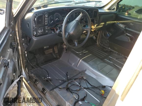 ✅ 2000 GMC Sierra 1500 SLE • VIN: 1GTEK14TXYZ273870 • Лот: 87447194. Опубликован ранее на Copart с пробегом Не указан. Бесплатный доступ к архиву аукционных продаж из США и подробный отчёт об истории автомобиля на DreamBid. Изображение 8.