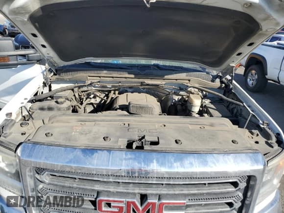 ✅ 2016 GMC Sierra 2500HD SLE • VIN: 1GT21SEG7GZ251417 • Лот: 91130445. Опубликован ранее на Copart с пробегом 120 889 миль. Бесплатный доступ к архиву аукционных продаж из США и подробный отчёт об истории автомобиля на DreamBid. Изображение 11.