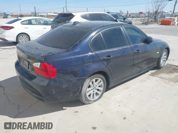 ✅ 2007 BMW 3 Series 328i • VIN: WBAVA33567KX83770 • Lot: 41526173. Wystawiony na IAAI z przebiegiem 117 995 mil. Bezpłatny archiwum sprzedaży aukcyjnych z USA i szczegółowy raport historii pojazdu na DreamBid. Zdjęcie 4.