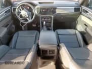 ✅ 2023 Volkswagen Atlas SE • VIN: 1V2WC2CA0PC218951 • Lot: 61306675. Wystawiony na Copart z przebiegiem 27 235 mil. Bezpłatny archiwum sprzedaży aukcyjnych z USA i szczegółowy raport historii pojazdu na DreamBid. Zdjęcie 8.