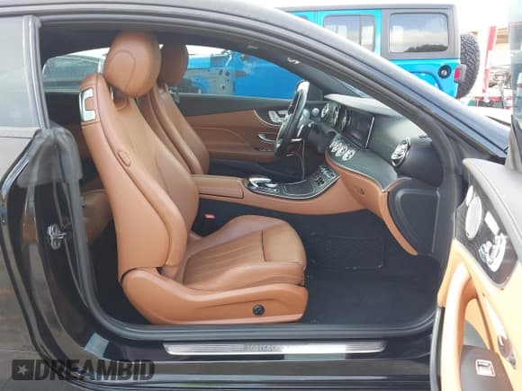 ✅ 2018 Mercedes-Benz E 400 • VIN: WDD1J6FB4JF044522 • Lot: 42504151. Listed on IAAI with 83,214 mi. Free auction sales archive from the USA and detailed vehicle history report at DreamBid. Image 5.