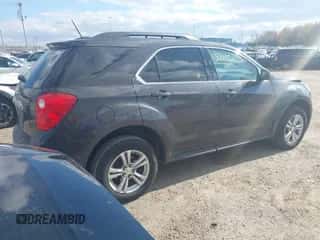 2015 Chevrolet Equinox LT z VIN 2GNALBEK0F6279247, wystawiony jako IAAI lot #43537110 z przebiegiem 85 341 mil mil oraz . Historia ofert i sprzedaży dostępna na DreamBid. Obrazek 4.