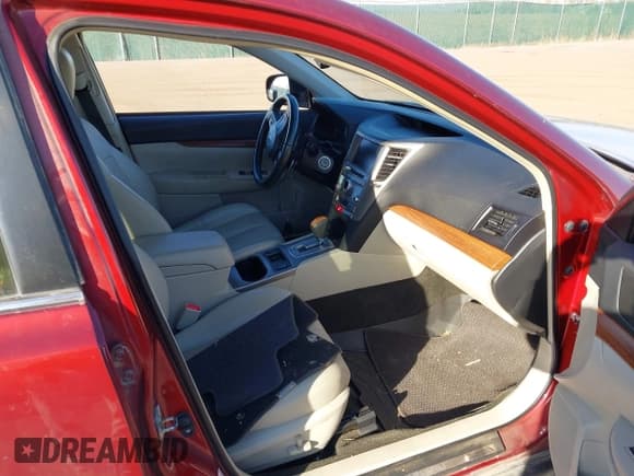 ✅ 2013 Subaru Outback Limited • VIN: 4S4BRCLC6D3315813 • Lot: 43619189. Listed on IAAI with 201,440 mi. Free auction sales archive from the USA and detailed vehicle history report at DreamBid. Image 5.