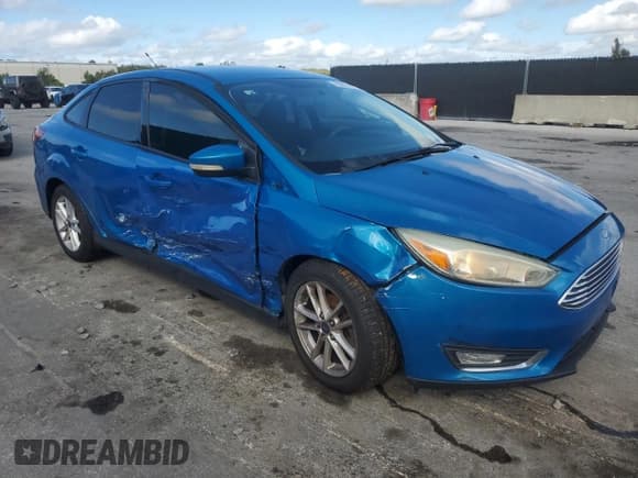 ✅ 2016 Ford Focus SE • VIN: 1FADP3F29GL399786 • Lot: 89494725. Wystawiony na Copart z przebiegiem 146 866 mil. Bezpłatny archiwum sprzedaży aukcyjnych z USA i szczegółowy raport historii pojazdu na DreamBid. Zdjęcie 4.