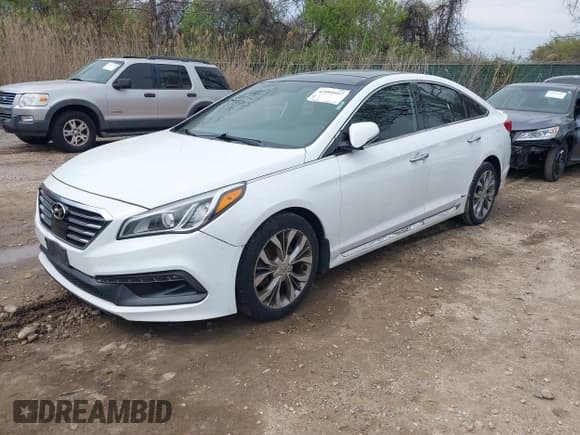 ✅ 2015 Hyundai Sonata Sport • VIN: 5NPE34AB9FH144694 • Lot: 42009957. Wystawiony na IAAI z przebiegiem 137 601 mil. Bezpłatny archiwum sprzedaży aukcyjnych z USA i szczegółowy raport historii pojazdu na DreamBid. Zdjęcie 21.