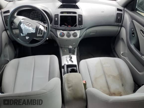 2009 Hyundai Elantra GLS z VIN KMHDU46DX9U688971, wystawiony jako Copart lot #69621965 z przebiegiem Nie podano mil oraz Szkoda całkowita • Salvage title. Historia ofert i sprzedaży dostępna na DreamBid. Obrazek 8.