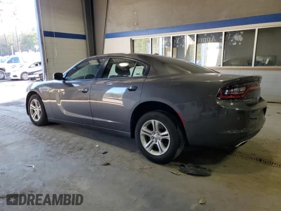 ✅ 2022 Dodge Charger SXT • VIN: 2C3CDXBGXNH239051 • Lot: 46791955. Wystawiony na Copart z przebiegiem 44 836 mil. Bezpłatny archiwum sprzedaży aukcyjnych z USA i szczegółowy raport historii pojazdu na DreamBid. Zdjęcie 2.