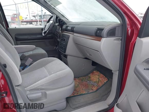 ✅ 2005 Ford Freestar SEL • VIN: 2FMDA52225BA22707 • Lot: 43730140. Listed on IAAI with 69,831 mi. Free auction sales archive from the USA and detailed vehicle history report at DreamBid. Image 5.