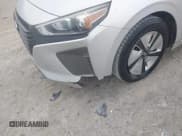 ✅ 2019 Hyundai Ioniq Blue • VIN: KMHC65LC3KU118095 • Lot: 41717628. Wystawiony na IAAI z przebiegiem 101 787 mil. Bezpłatny archiwum sprzedaży aukcyjnych z USA i szczegółowy raport historii pojazdu na DreamBid. Zdjęcie 17.