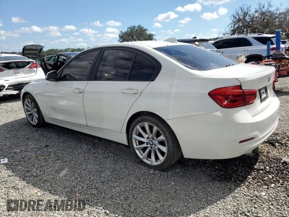 ✅ 2018 BMW 3 Series 320i • VIN: WBA8E1G54JNU89774 • Lot: 92068465. Listed on Copart with 140,629 mi. Free auction sales archive from the USA and detailed vehicle history report at DreamBid. Image 2.