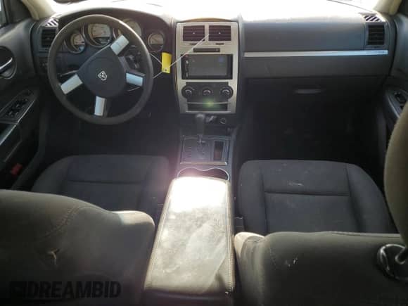 2010 Dodge Charger SXT с VIN 2B3CA3CV4AH119879, выставлен на аукционе Copart как лот 78620564 с пробегом 165 485 миль миль и На запчасти • Non repairable. История ставок и продаж доступна на DreamBid. Изображение 8.