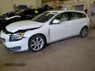 ✅ 2016 Volvo V60 T5 Drive-E Platinum • VIN: YV140MEM3G1303096 • Lot: 42033204. Listed on Copart with 136,615 mi. Free auction sales archive from the USA and detailed vehicle history report at DreamBid. Image 1.