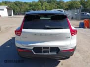 ✅ 2022 Volvo XC40 R-Design • VIN: YV4162UM5N2648695 • Лот: 43353242. Опубликован ранее на IAAI с пробегом 59 020 миль. Бесплатный доступ к архиву аукционных продаж из США и подробный отчёт об истории автомобиля на DreamBid. Изображение 16.