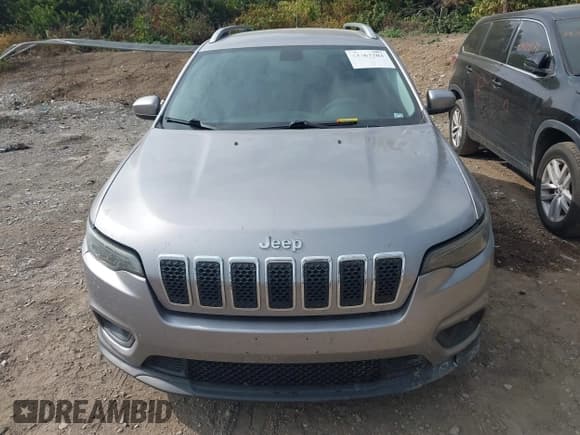 ✅ 2019 Jeep Cherokee Latitude • VIN: 1C4PJLCB7KD284961 • Lot: 43463203. Wystawiony na IAAI z przebiegiem 196 381 mil. Bezpłatny archiwum sprzedaży aukcyjnych z USA i szczegółowy raport historii pojazdu na DreamBid. Zdjęcie 12.