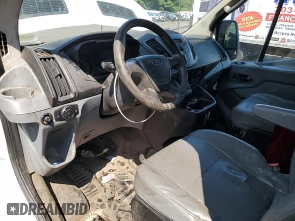 ✅ 2016 Ford Transit Cargo • VIN: 1FTYR2CM3GKA13293 • Lot: 67603605. Listed on Copart with 116,039 mi. Free auction sales archive from the USA and detailed vehicle history report at DreamBid. Image 8.