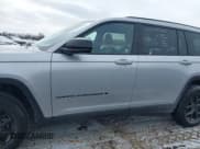 ✅ 2024 Jeep Grand Cherokee Laredo • VIN: 1C4RJKAG6R8527275 • Lot: 41628266. Listed on IAAI with 27,823 mi. Free auction sales archive from the USA and detailed vehicle history report at DreamBid. Image 14.