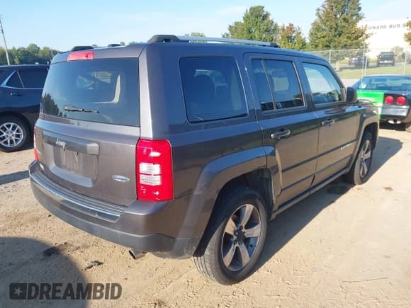 ✅ 2017 Jeep Patriot High Altitude • VIN: 1C4NJRFB2HD155301 • Lot: 43187793. Wystawiony na IAAI z przebiegiem 111 676 mil. Bezpłatny archiwum sprzedaży aukcyjnych z USA i szczegółowy raport historii pojazdu na DreamBid. Zdjęcie 4.