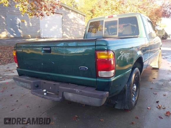 ✅ 1999 Ford Ranger XL • VIN: 1FTYR14V2XTA03446 • Lot: 43728058. Listed on IAAI with 254,633 mi. Free auction sales archive from the USA and detailed vehicle history report at DreamBid. Image 4.