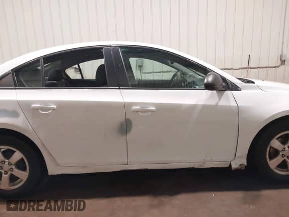 2016 Chevrolet Cruze LS с VIN 1G1PC5SH9G7142847, выставлен на аукционе IAAI как лот 43538913 с пробегом Не указан миль и . История ставок и продаж доступна на DreamBid. Изображение 13.