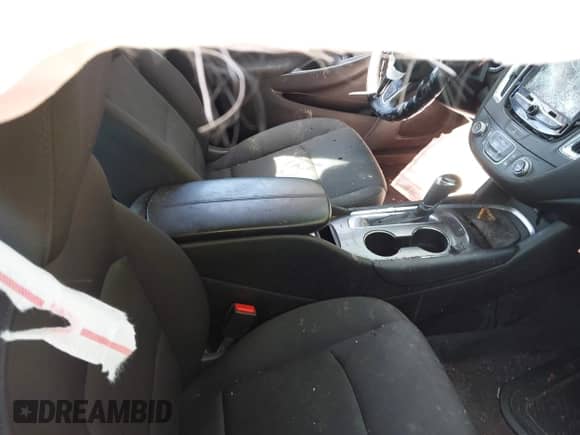 2016 Chevrolet Malibu LT z VIN 1G1ZE5ST5GF303756, wystawiony jako IAAI lot #43351963 z przebiegiem Nie podano mil oraz . Historia ofert i sprzedaży dostępna na DreamBid. Obrazek 5.