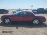✅ 2004 Ford Thunderbird Deluxe • VIN: 1FAHP60A34Y110452 • Лот: 41847184. Опубликован ранее на IAAI с пробегом 121 161 миль. Бесплатный доступ к архиву аукционных продаж из США и подробный отчёт об истории автомобиля на DreamBid. Изображение 14.