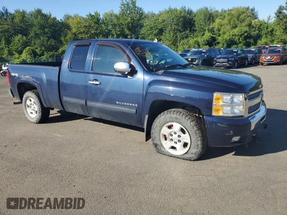✅ 2009 Chevrolet Silverado 1500 LT • VIN: 1GCEK29J89Z289757 • Lot: 69982275. Wystawiony na Copart z przebiegiem 90 378 mil. Bezpłatny archiwum sprzedaży aukcyjnych z USA i szczegółowy raport historii pojazdu na DreamBid. Zdjęcie 4.