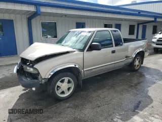 ✅ 1999 Chevrolet S-10 LS • VIN: 1GCCS19X6X8153622 • Лот: 71562625. Опубликован ранее на Copart с пробегом 163 893 миль. Бесплатный доступ к архиву аукционных продаж из США и подробный отчёт об истории автомобиля на DreamBid. Изображение 1.