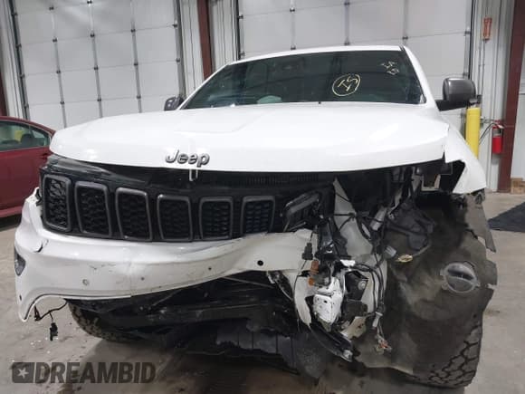 ✅ 2021 Jeep Grand Cherokee Limited • VIN: 1C4RJFBG1MC856431 • Лот: 43133253. Опубликован ранее на IAAI с пробегом 25 088 миль. Бесплатный доступ к архиву аукционных продаж из США и подробный отчёт об истории автомобиля на DreamBid. Изображение 6.