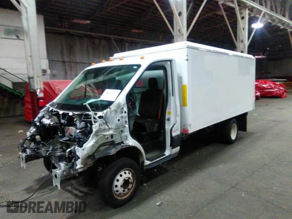 ✅ 2017 Ford Transit • VIN: 1FDBF8ZM4HKB39877 • Лот: 40641877. Опубликован ранее на IAAI с пробегом Не указан. Бесплатный доступ к архиву аукционных продаж из США и подробный отчёт об истории автомобиля на DreamBid. Изображение 6.