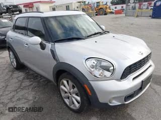 ✅ 2014 MINI Countryman S • VIN: WMWZC3C54EWP29868 • Lot: 43757901. Listed on IAAI with 134,418 mi. Free auction sales archive from the USA and detailed vehicle history report at DreamBid. Image 1.