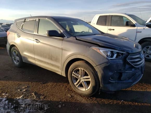 ✅ 2018 Hyundai Santa Fe 2.4L • VIN: 5XYZTDLB8JG523085 • Лот: 67651652. Опубликован ранее на Copart с пробегом 91 830 миль. Бесплатный доступ к архиву аукционных продаж из США и подробный отчёт об истории автомобиля на DreamBid. Изображение 4.