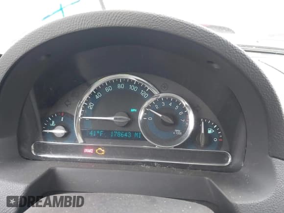 ✅ 2011 Chevrolet HHR • VIN: 3GNBAEFW6BS544018 • Lot: 43771217. Wystawiony na IAAI z przebiegiem 178 643 mil. Bezpłatny archiwum sprzedaży aukcyjnych z USA i szczegółowy raport historii pojazdu na DreamBid. Zdjęcie 7.