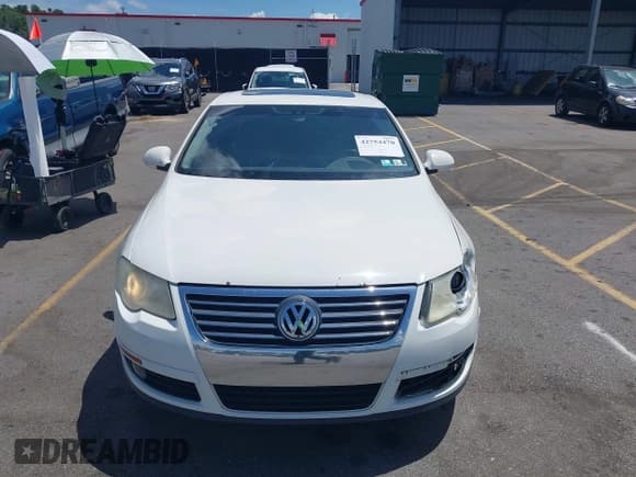 ✅ 2006 Volkswagen Passat 3.6L V6 • VIN: WVWEU73C96P161648 • Lot: 42754470. Listed on IAAI with 228,948 mi. Free auction sales archive from the USA and detailed vehicle history report at DreamBid. Image 12.