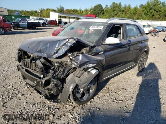 2021 Hyundai Venue Denim z VIN KMHRC8A3XMU101336, wystawiony jako Copart lot #73533424 z przebiegiem Nie podano mil oraz Szkoda całkowita • Salvage title. Historia ofert i sprzedaży dostępna na DreamBid. Obrazek 1.