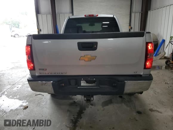✅ 2011 Chevrolet Silverado 1500 LT • VIN: 1GCRCSE08BZ349828 • Лот: 84787485. Опубликован ранее на Copart с пробегом 70 974 миль. Бесплатный доступ к архиву аукционных продаж из США и подробный отчёт об истории автомобиля на DreamBid. Изображение 6.