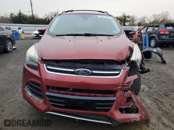 ✅ 2015 Ford Escape Titanium • VIN: 1FMCU9J9XFUC54590 • Lot: 92954475. Wystawiony na Copart z przebiegiem 149 403 mil. Bezpłatny archiwum sprzedaży aukcyjnych z USA i szczegółowy raport historii pojazdu na DreamBid. Zdjęcie 5.