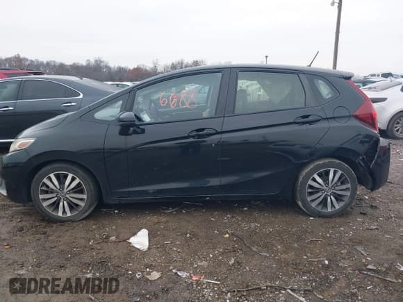 ✅ 2016 Honda Fit EX • VIN: JHMGK5H70GS003193 • Lot: 43756688. Listed on IAAI with 65,350 mi. Free auction sales archive from the USA and detailed vehicle history report at DreamBid. Image 13.