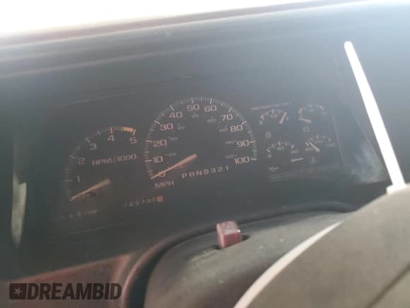 ✅ 1997 Chevrolet Silverado 3500 • VIN: 1GCHC39R4VE173348 • Lot: 69478734. Listed on Copart with 233,736 mi. Free auction sales archive from the USA and detailed vehicle history report at DreamBid. Image 9.