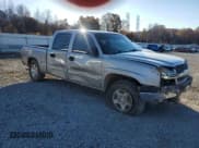 ✅ 2004 Chevrolet Silverado 1500 LS • VIN: 2GCEK13T941382163 • Lot: 84823424. Wystawiony na Copart z przebiegiem 207 003 mil. Bezpłatny archiwum sprzedaży aukcyjnych z USA i szczegółowy raport historii pojazdu na DreamBid. Zdjęcie 4.