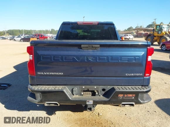 ✅ 2021 Chevrolet Silverado 1500 Custom Trail Boss • VIN: 1GCPYCEF8MZ234345 • Lot: 43623661. Listed on IAAI with 61,306 mi. Free auction sales archive from the USA and detailed vehicle history report at DreamBid. Image 16.